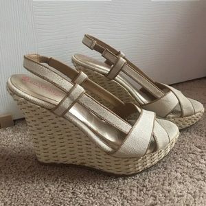 Lilly Wedges